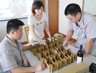 昆之翔專業(yè)紙箱設(shè)計團隊